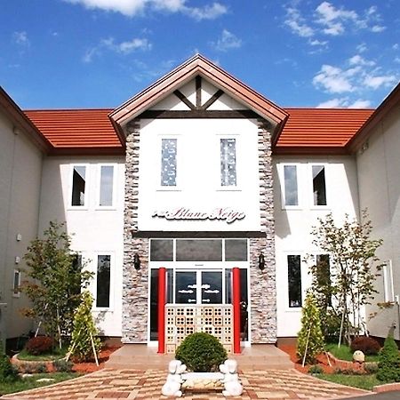Petit Hotel Blaneneige Nakafurano Exterior foto